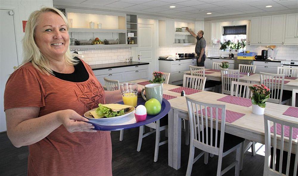 Hoegbo Hotell Skommarsgarden Sandviken Luaran gambar
