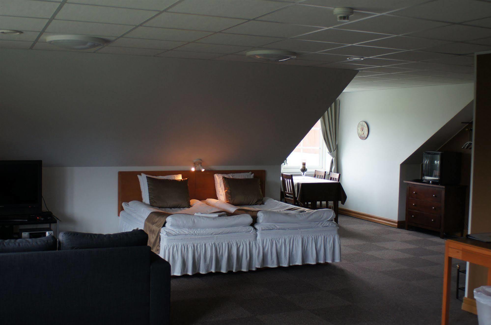 Hoegbo Hotell Skommarsgarden Sandviken Luaran gambar